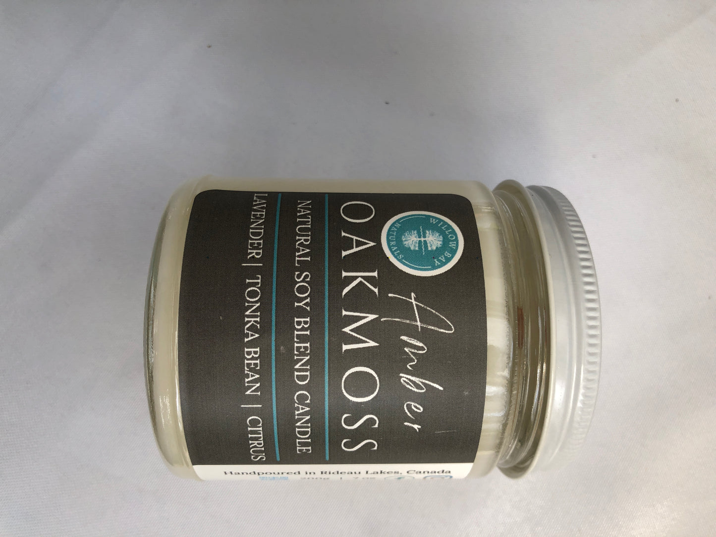 Oakmoss Amber Candle